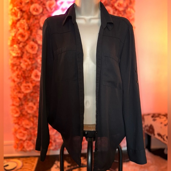 Express Tops - Express (Large) 🥳 2/$15 OR 3/$20 🥳 The Portofino Short Style Black Button Up